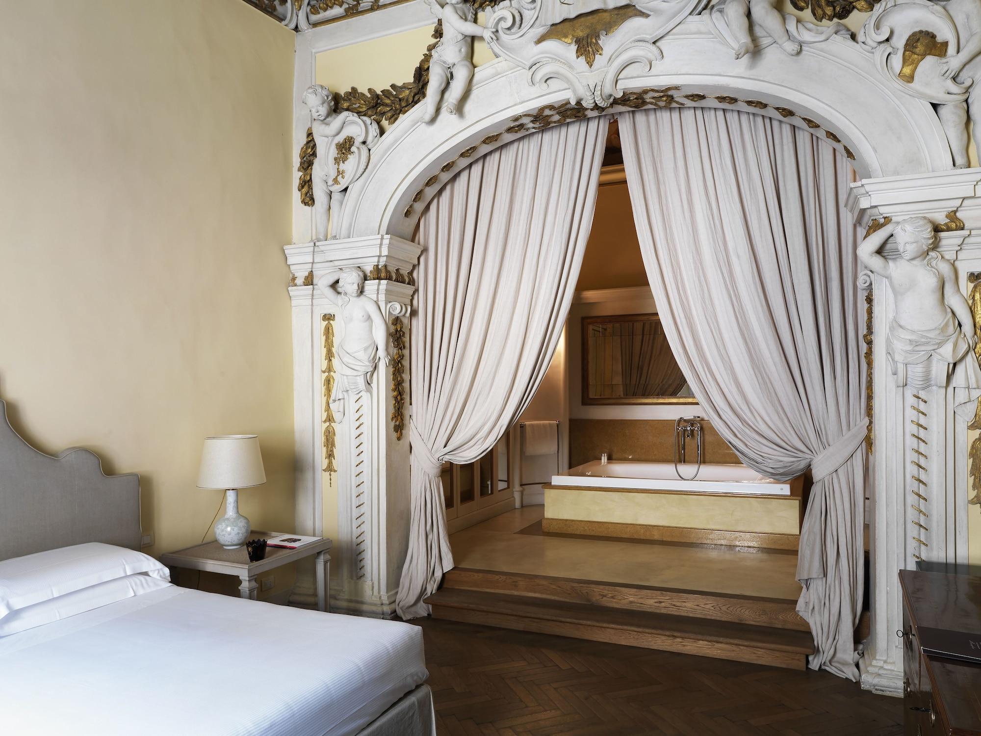 Al Palazzo Del Marchese Di Camugliano Residenza D'epoca Hotel Florencia